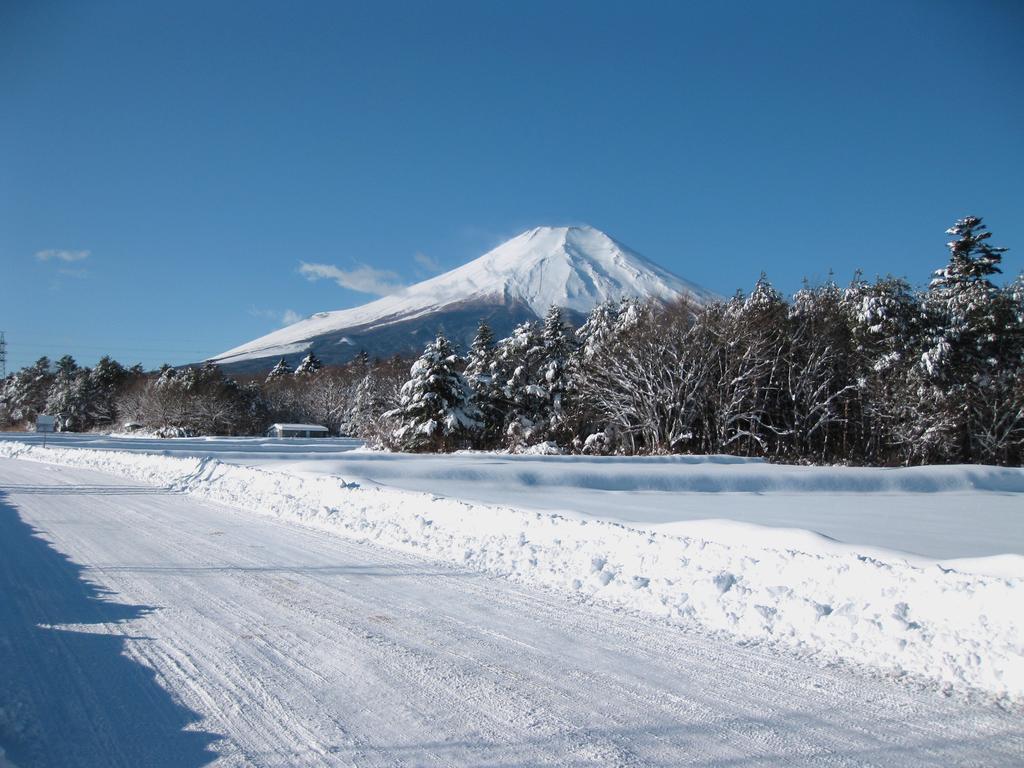Zero-Project Japan Guesthouse Яманакако Екстер'єр фото