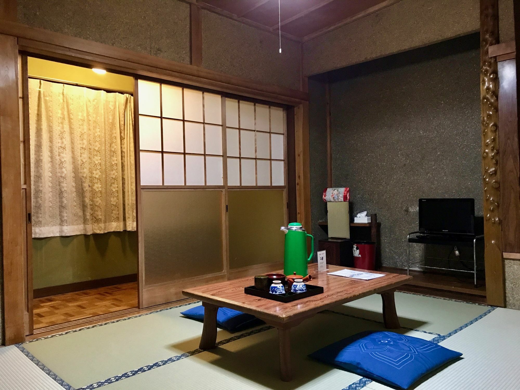 Zero-Project Japan Guesthouse Яманакако Екстер'єр фото